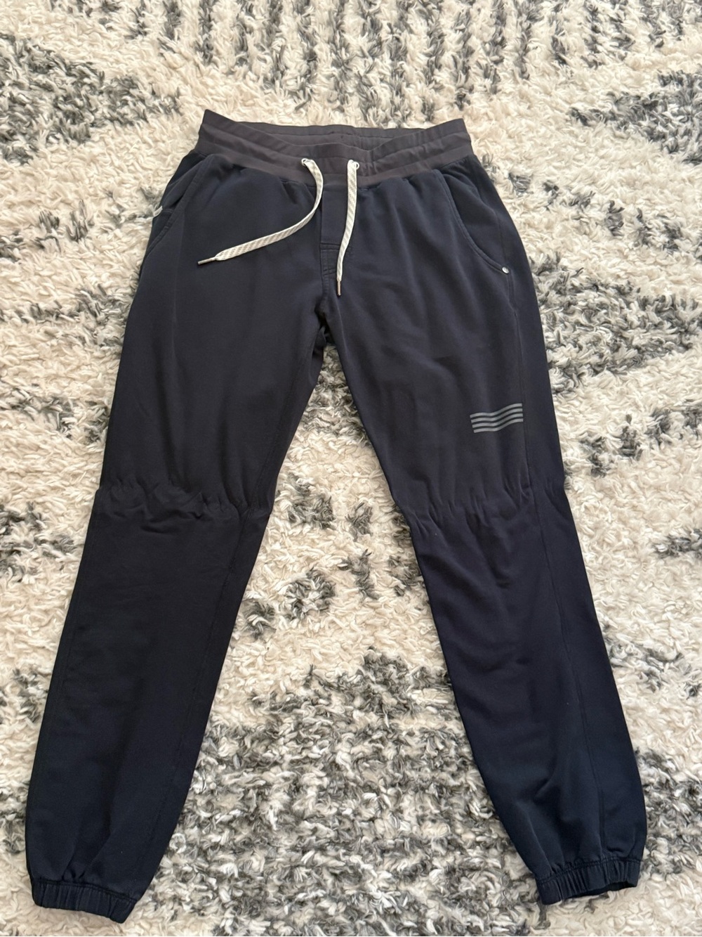 Vuori Navy Performance Joggers